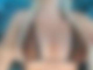 adrianna777's Live Sex Cam Show