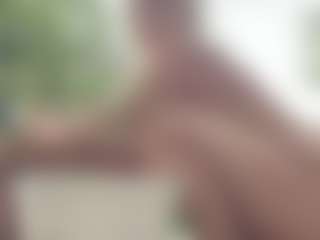adrianna777's Live Sex Cam Show