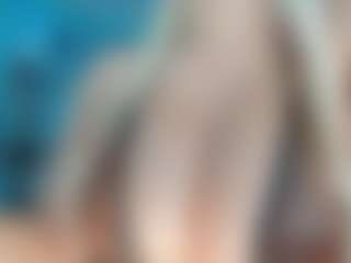 adrianna777's Live Sex Cam Show