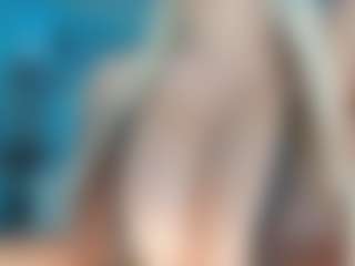 adrianna777's Live Sex Cam Show