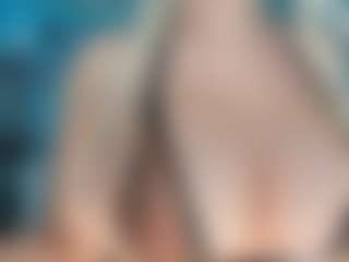 adrianna777's Live Sex Cam Show