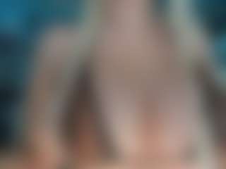 adrianna777's Live Sex Cam Show