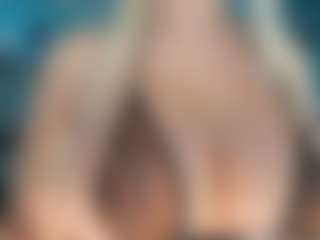 adrianna777's Live Sex Cam Show