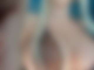adrianna777's Live Sex Cam Show