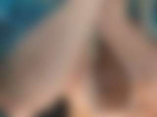 adrianna777's Live Sex Cam Show