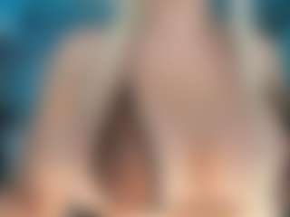 adrianna777's Live Sex Cam Show