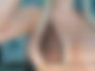 adrianna777's Live Sex Cam Show
