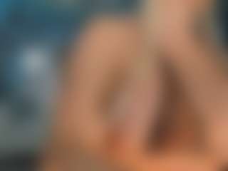 adrianna777's Live Sex Cam Show