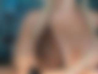 adrianna777's Live Sex Cam Show
