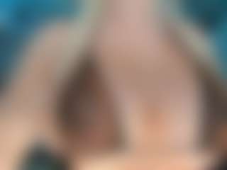 adrianna777's Live Sex Cam Show