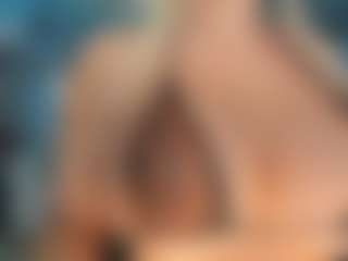 adrianna777's Live Sex Cam Show