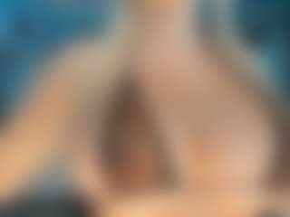 adrianna777's Live Sex Cam Show
