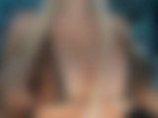 adrianna777's Live Sex Cam Show