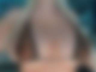 adrianna777's Live Sex Cam Show