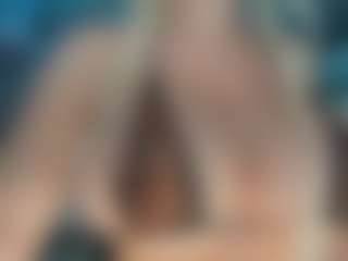 adrianna777's Live Sex Cam Show