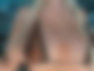 adrianna777's Live Sex Cam Show