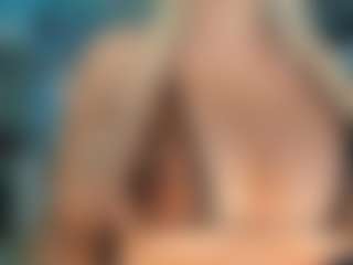 adrianna777's Live Sex Cam Show