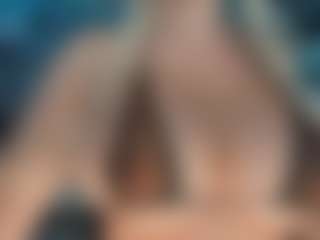 adrianna777's Live Sex Cam Show
