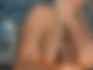 adrianna777's Live Sex Cam Show