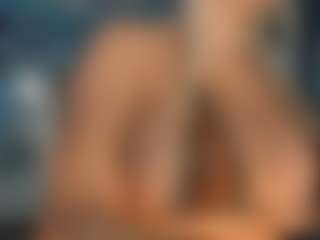 adrianna777's Live Sex Cam Show
