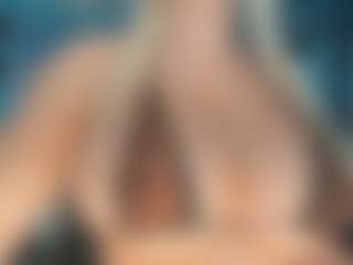 adrianna777's Live Sex Cam Show