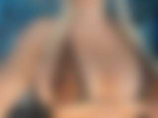 adrianna777's Live Sex Cam Show