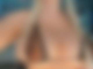 adrianna777's Live Sex Cam Show