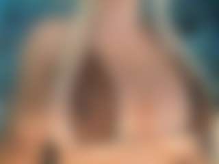 adrianna777's Live Sex Cam Show