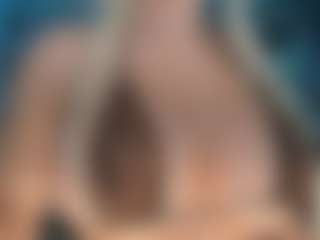 adrianna777's Live Sex Cam Show