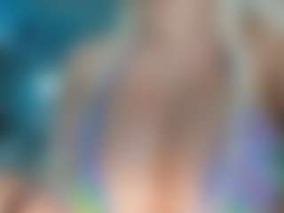 adrianna777's Live Sex Cam Show