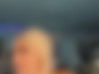 adrianna777's Live Sex Cam Show