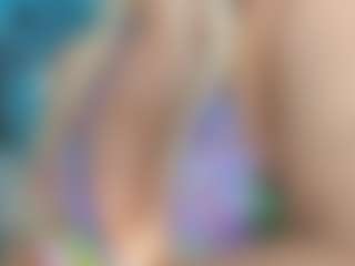 adrianna777's Live Sex Cam Show