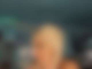 adrianna777's Live Sex Cam Show