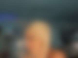 adrianna777's Live Sex Cam Show