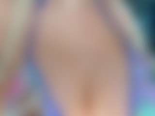 adrianna777's Live Sex Cam Show