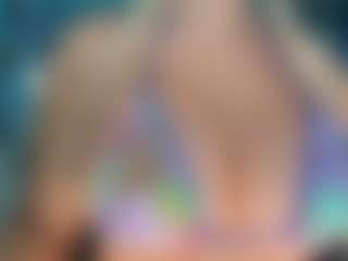 adrianna777's Live Sex Cam Show