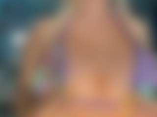 adrianna777's Live Sex Cam Show