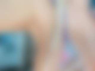 adrianna777's Live Sex Cam Show