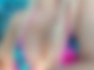 adrianna777's Live Sex Cam Show