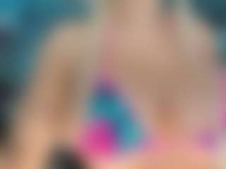 adrianna777's Live Sex Cam Show