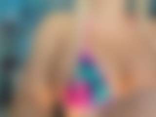 adrianna777's Live Sex Cam Show