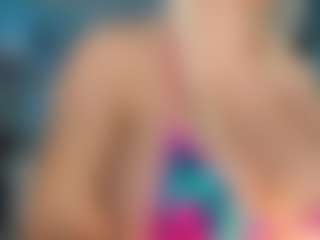 adrianna777's Live Sex Cam Show