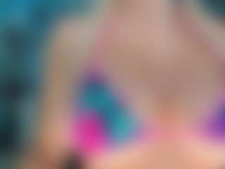 adrianna777's Live Sex Cam Show
