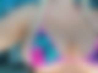 adrianna777's Live Sex Cam Show