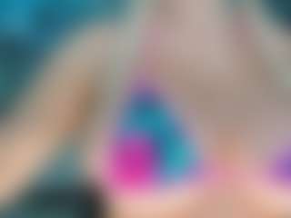 adrianna777's Live Sex Cam Show