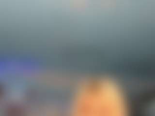 adrianna777's Live Sex Cam Show