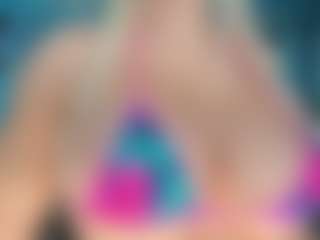 adrianna777's Live Sex Cam Show