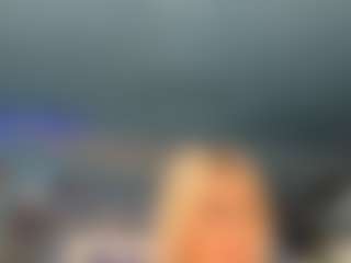 adrianna777's Live Sex Cam Show