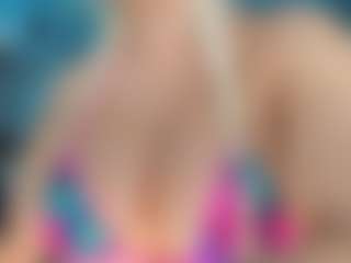 adrianna777's Live Sex Cam Show
