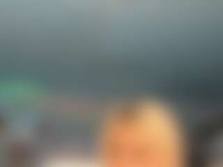 adrianna777's Live Sex Cam Show
